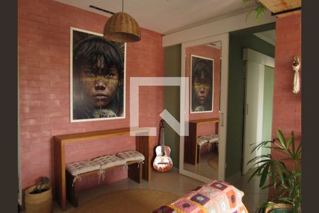 Sala de apartamento à venda com 3 quartos, 90m² em Km 18, Osasco