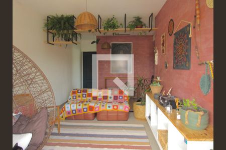 Sala de apartamento à venda com 3 quartos, 90m² em Km 18, Osasco