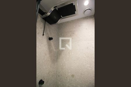 Banheiro da Suíte de kitnet/studio para alugar com 1 quarto, 28m² em Vila Olímpia, São Paulo