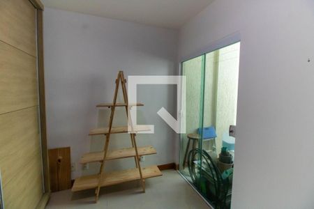 Quarto de casa de condomínio para alugar com 4 quartos, 220m² em São Francisco, Niterói