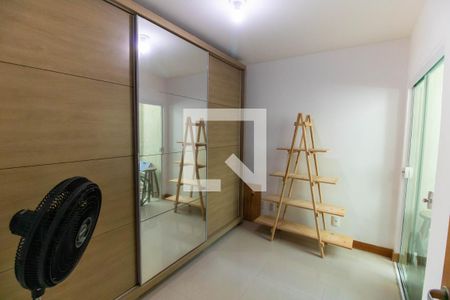 Quarto de casa de condomínio para alugar com 4 quartos, 220m² em São Francisco, Niterói