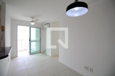 Sala de apartamento para alugar com 3 quartos, 60m² em Recreio dos Bandeirantes, Rio de Janeiro