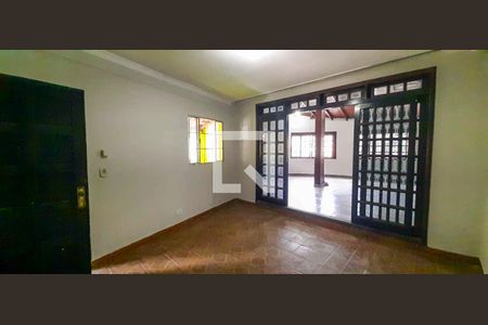 Casa para alugar com 3 quartos, 270m² em Novo Osasco, Osasco