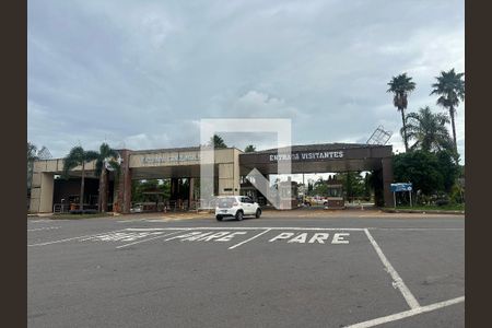 Casa de Condomínio para alugar com 4 quartos, 396m² em Residencial Eldorado, Goiânia