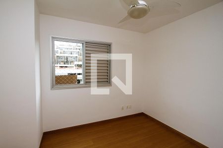 Quarto 2 de apartamento para alugar com 3 quartos, 88m² em Buritis, Belo Horizonte