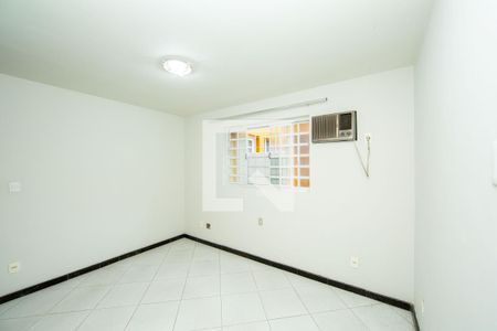 QUARTO1 de casa para alugar com 3 quartos, 95m² em Alto Barroca, Belo Horizonte