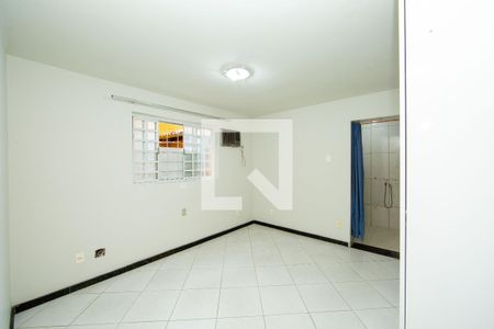 QUARTO1 de casa para alugar com 3 quartos, 95m² em Alto Barroca, Belo Horizonte