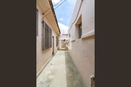 Área externa de casa para alugar com 1 quarto, 55m² em Bonfim, Belo Horizonte