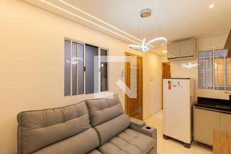 Sala e Cozinha  de apartamento para alugar com 1 quarto, 27m² em Penha de França, São Paulo