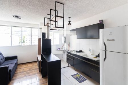 Sala de apartamento para alugar com 2 quartos, 41m² em Campo Grande, Rio de Janeiro