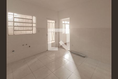 Casa à venda com 2 quartos, 195m² em Jardim Sao Jose, São Paulo