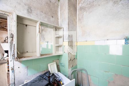 Banheiro de casa para alugar com 1 quarto, 40m² em Vila Dalila, São Paulo