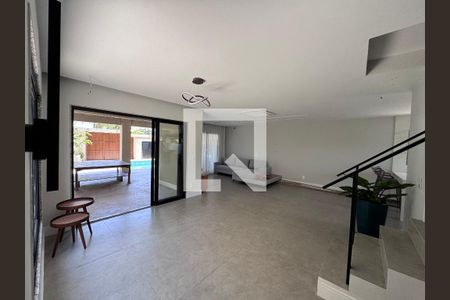 Sala de casa à venda com 4 quartos, 350m² em Recreio dos Bandeirantes, Rio de Janeiro