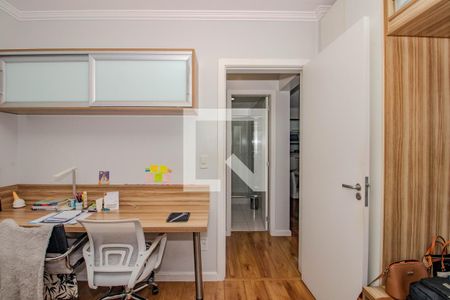 Quarto  de apartamento para alugar com 2 quartos, 75m² em Jardim Itu, Porto Alegre
