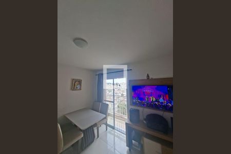 Apartamento à venda com 2 quartos, 45m² em Vila Carmosina, São Paulo