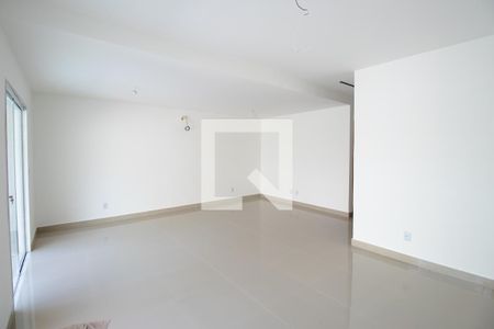 Casa para alugar com 4 quartos, 200m² em Vila da Penha, Rio de Janeiro