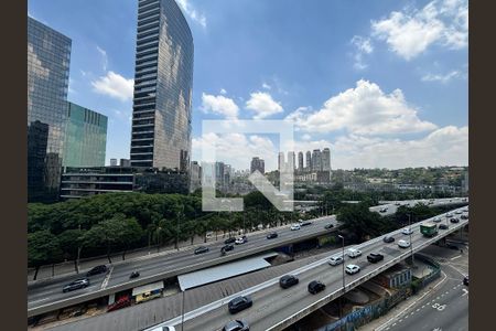 Vista de apartamento à venda com 2 quartos, 42m² em Vila Olímpia, São Paulo
