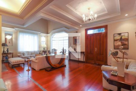 Casa à venda com 3 quartos, 550m² em Jardim Leonor, São Paulo