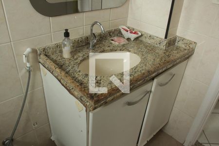 Banheiro de apartamento para alugar com 1 quarto, 55m² em Campo Grande, Santos