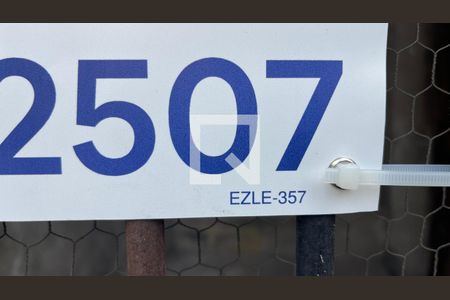 Placa de casa à venda com 2 quartos, 118m² em Itaquera, São Paulo