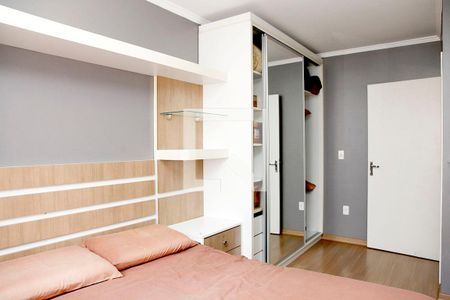 Quarto 1 de apartamento para alugar com 2 quartos, 60m² em Jardim Botânico, Porto Alegre