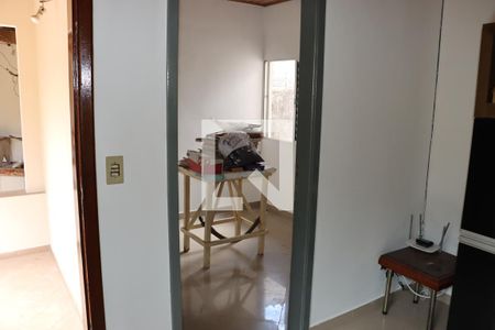 Casa para alugar com 4 quartos, 230m² em Pq S Rita de Cassia, Cotia