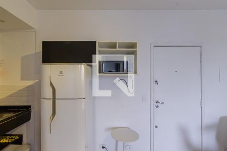 Cozinha de apartamento para alugar com 1 quarto, 44m² em Indianópolis, São Paulo