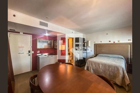 Quarto Suíte de apartamento para alugar com 1 quarto, 32m² em Indianópolis, São Paulo