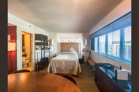 Quarto Suíte de apartamento para alugar com 1 quarto, 32m² em Indianópolis, São Paulo