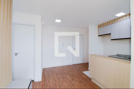 Sala de apartamento para alugar com 2 quartos, 45m² em Vila Galvão, Guarulhos
