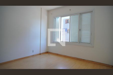 Quarto 1 de apartamento para alugar com 2 quartos, 80m² em Cristal, Porto Alegre