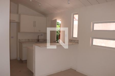 Casa de Condomínio para alugar com 4 quartos, 260m² em Vila Santo Antonio de Carapicuiba, Cotia