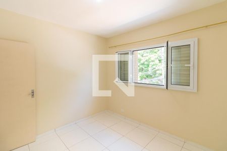 Quarto 1 de casa para alugar com 3 quartos, 200m² em Vila Albano, São Paulo