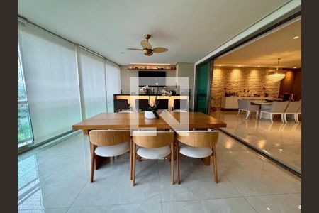 Apartamento para alugar com 4 quartos, 306m² em Barra da Tijuca, Rio de Janeiro