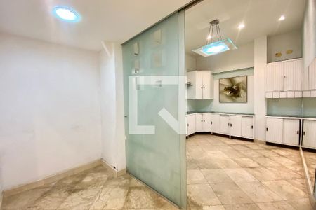 Casa à venda com 4 quartos, 300m² em Botafogo, Rio de Janeiro