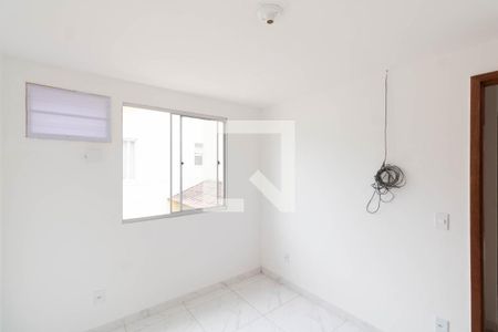 Quarto 1 de casa de condomínio para alugar com 2 quartos, 75m² em Campo Grande, Rio de Janeiro