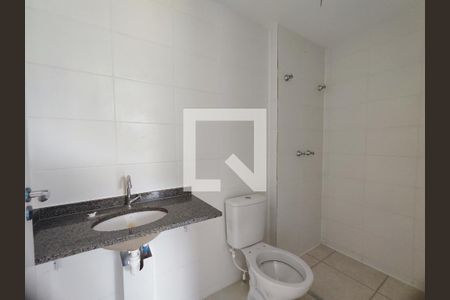 Banheiro da Suíte de apartamento para alugar com 2 quartos, 48m² em Barra da Tijuca, Rio de Janeiro