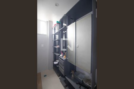 Closet da suíte 1 de casa de condomínio para alugar com 2 quartos, 90m² em Porto Velho, São Gonçalo