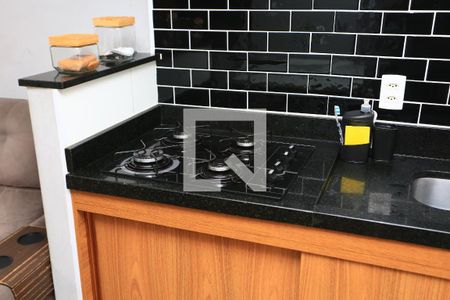 cozinha de apartamento para alugar com 2 quartos, 32m² em Parque Munhoz, São Paulo