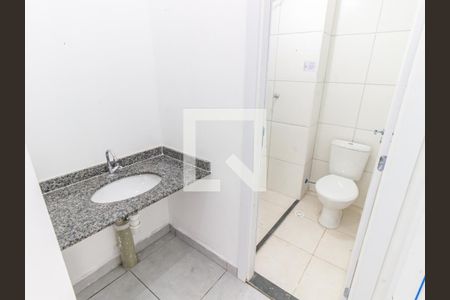 Apartamento para alugar com 34m², 2 quartos e sem vagaBanheiro