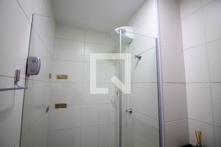 Banheiro da Suíte de apartamento para alugar com 1 quarto, 28m² em Jardim Caravelas, São Paulo