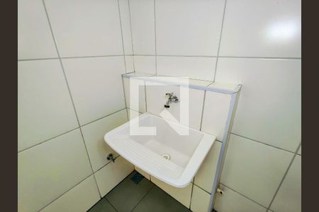 Cozinha e Área de Serviço de apartamento para alugar com 2 quartos, 40m² em Santo Cristo, Rio de Janeiro