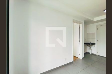 Sala de apartamento para alugar com 2 quartos, 40m² em Santo Cristo, Rio de Janeiro