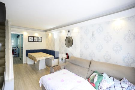 Casa à venda com 2 quartos, 132m² em Cambuci, São Paulo