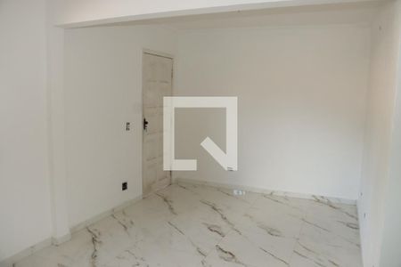 Casa de Condomínio para alugar com 3 quartos, 80m² em Petrópolis, Cotia