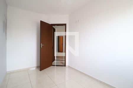 Quarto 2 de apartamento para alugar com 2 quartos, 50m² em Aclimação, Uberlândia
