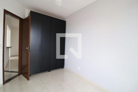 Quarto 1 de apartamento para alugar com 2 quartos, 50m² em Aclimação, Uberlândia
