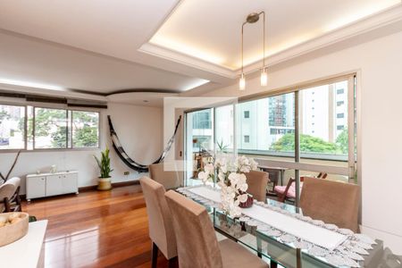 Sala de apartamento à venda com 4 quartos, 198m² em Campo Belo, São Paulo
