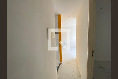 Corredor de apartamento à venda com 2 quartos, 55m² em Tomás Coelho, Rio de Janeiro