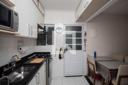 Cozinha - Armários de casa de condomínio para alugar com 2 quartos, 62m² em Vila Nelson, São Paulo